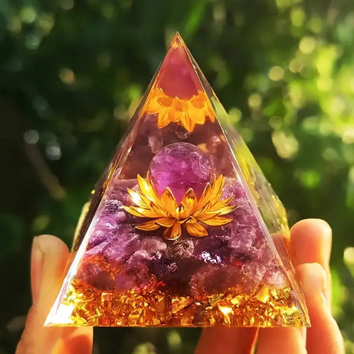 Pirámide Orgon Generador Energía Orgonita Meditacion Chakra Ocre